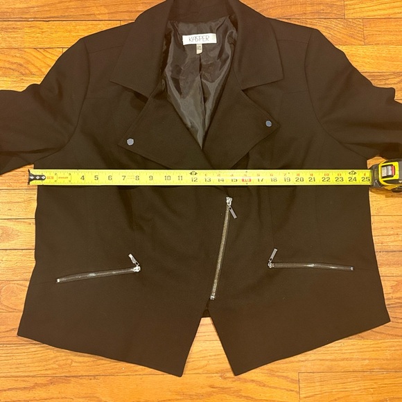 Kasper Women’s Black Blazer with Zipper Accents 22W - Picture 5 of 9